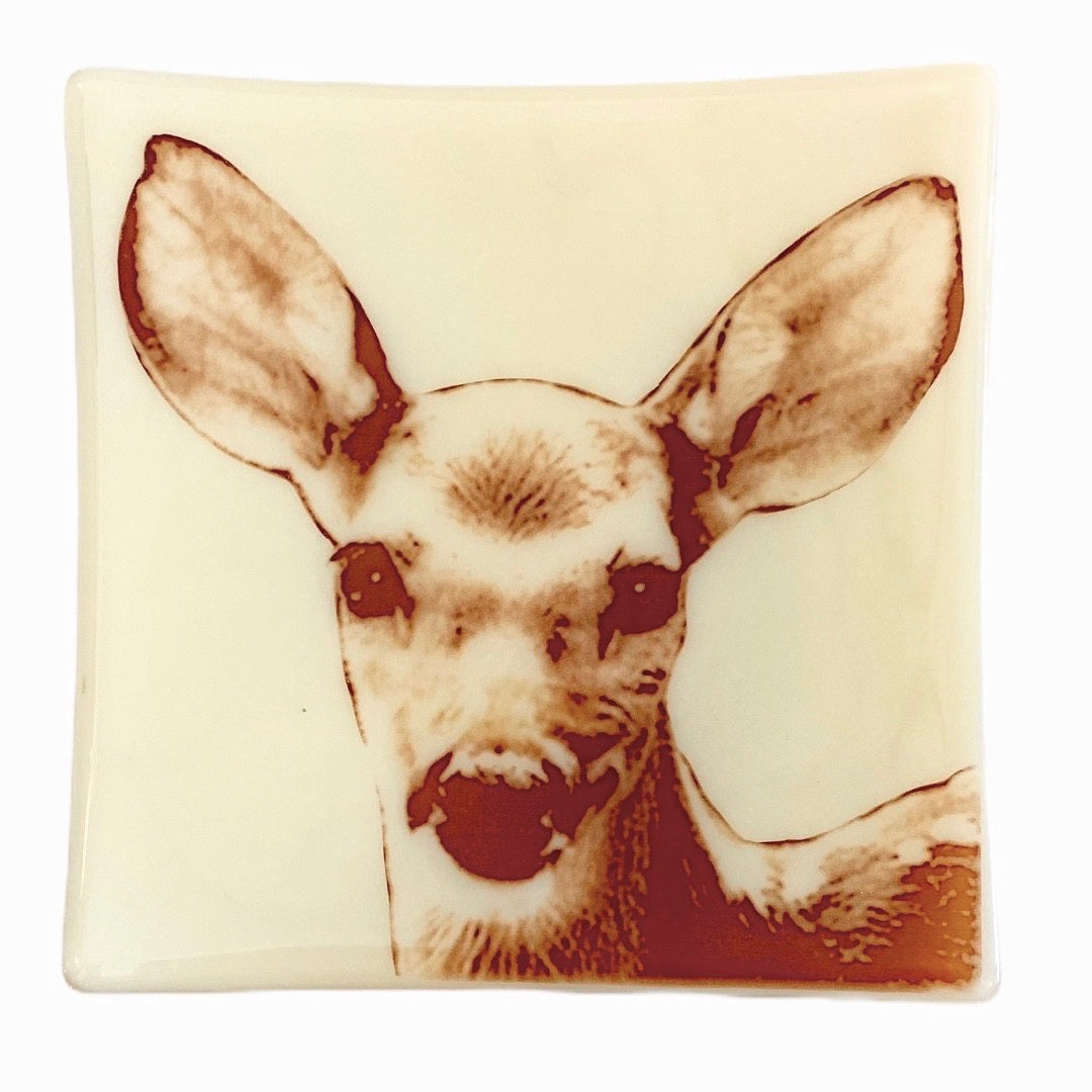 Deer Baby Tray 7.5" Ivory Glass